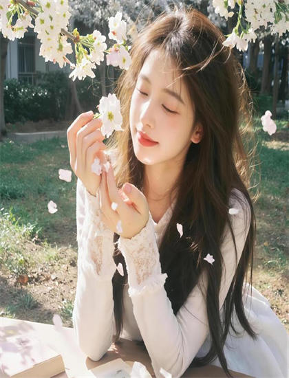 《三时三餐旌善篇第2季》电影与电视剧比较：媒介差异与叙事特点